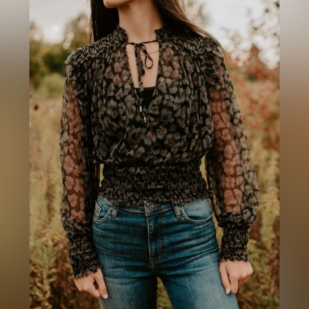 FREE PEOPLE PRINTED TWYLA TOP IN BLACK LEOPARD size XS Blouse